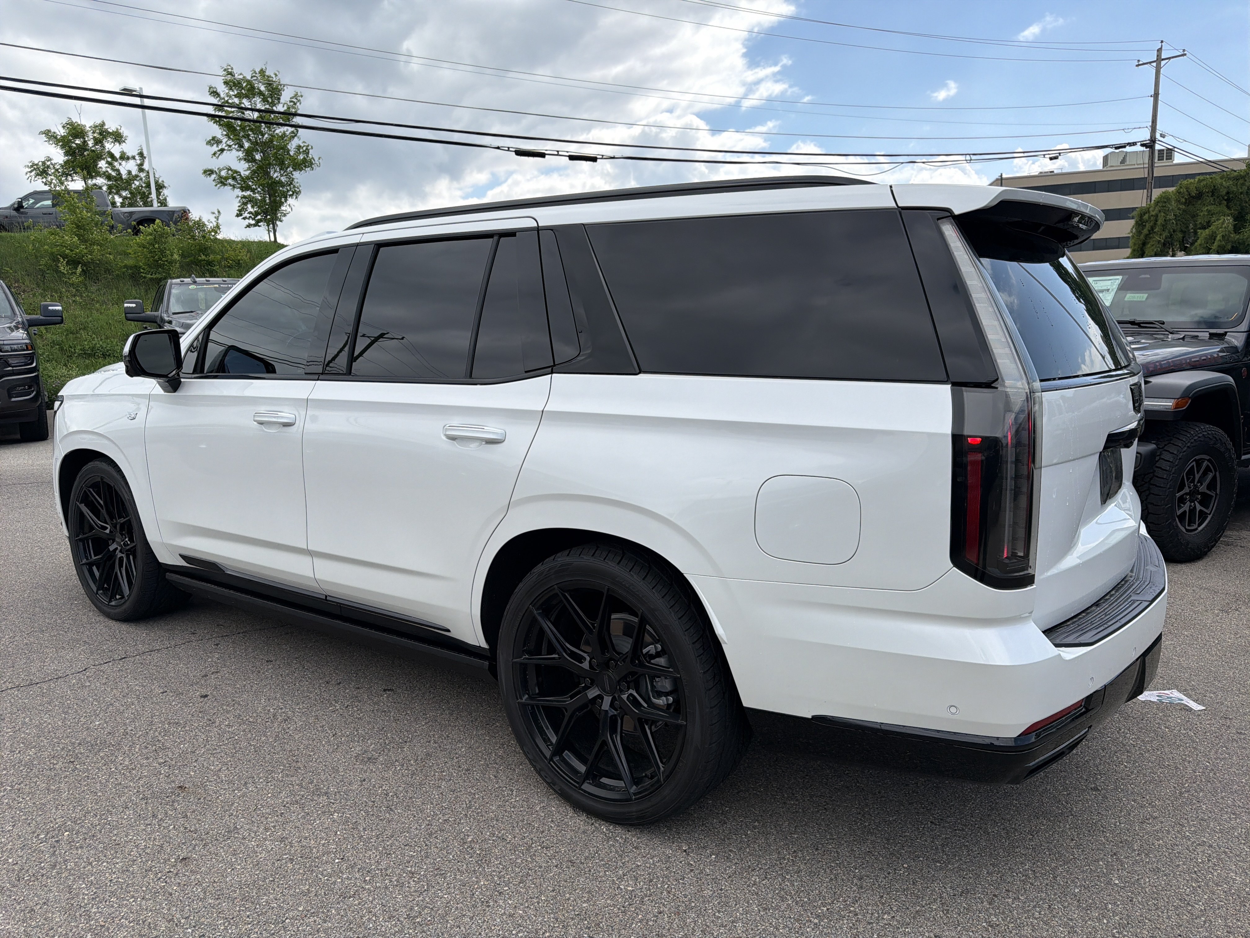 Used 2025 Cadillac Escalade Sport w/ Touring Package AWD/4WD image 9