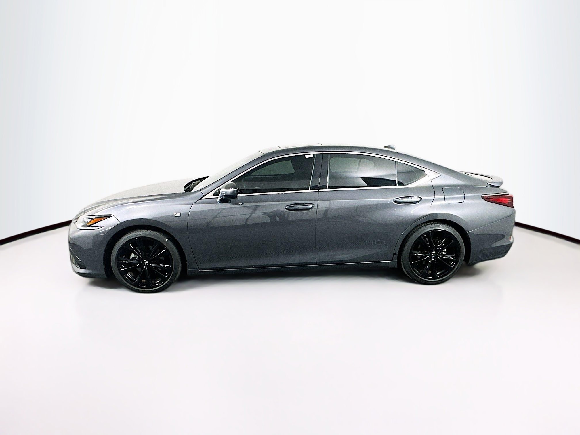Used 2022 Lexus ES 350 F Sport image 4