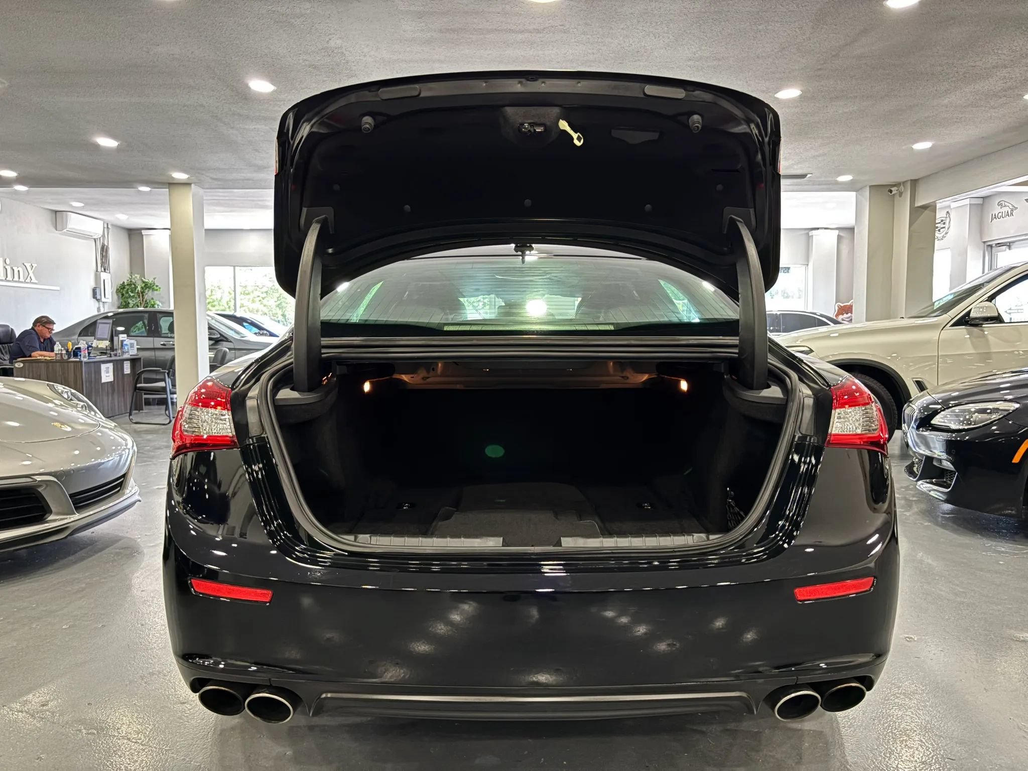 Used 2017 Maserati Ghibli RWD image 43