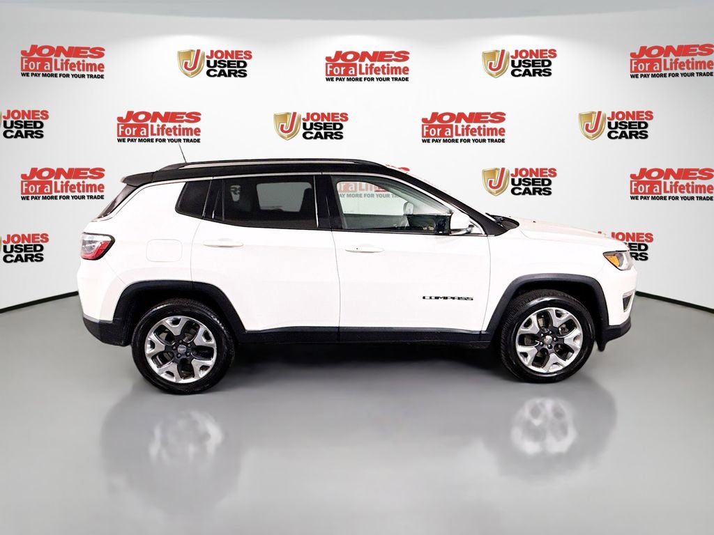 Used 2018 Jeep Compass Limited w/ Navigation Group AWD/4WD image 19