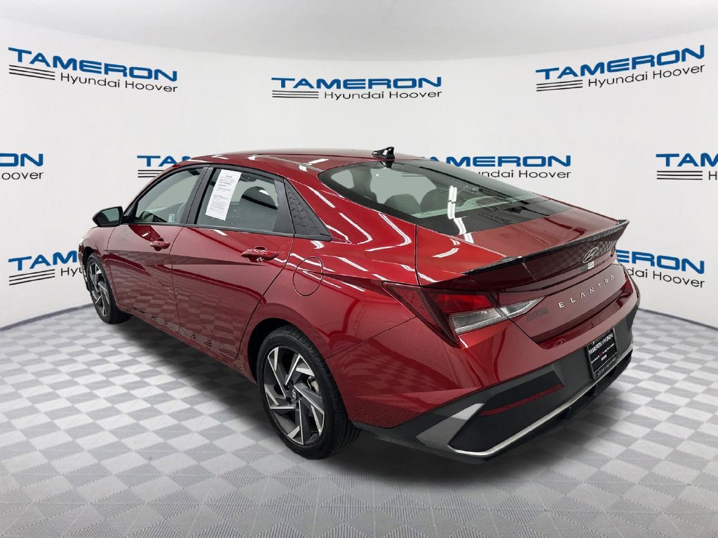 Used 2025 Hyundai Elantra Sport w/ Cargo Package FWD image 3