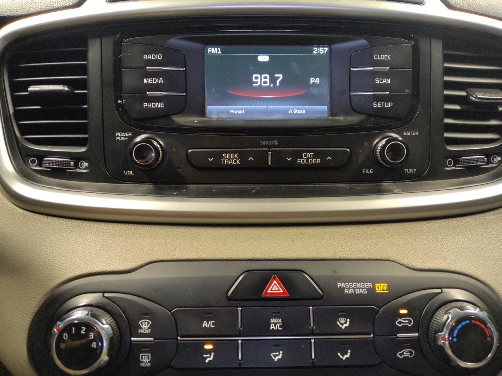 Used 2018 Kia Sorento LX FWD image 25