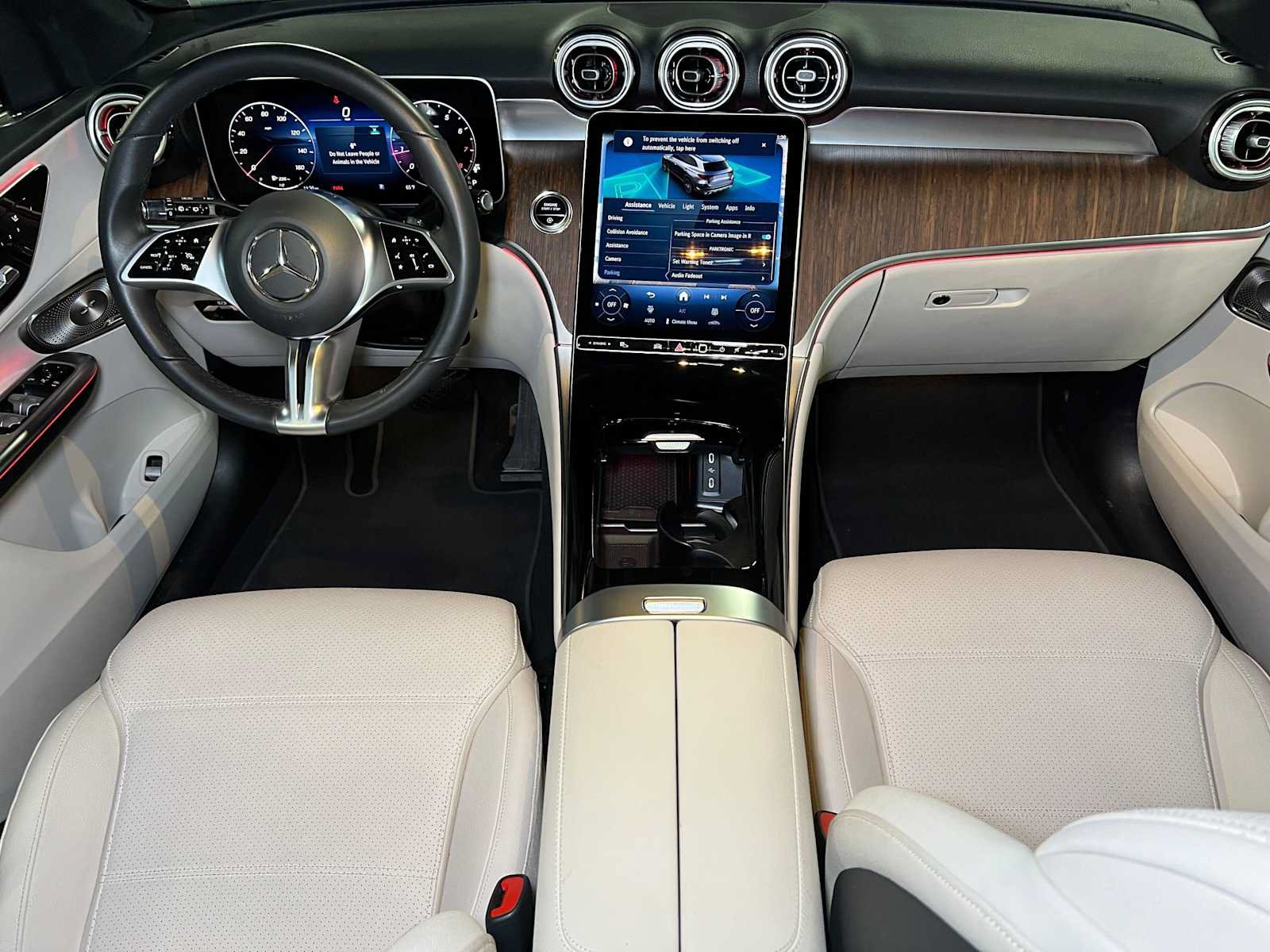 Used 2026 Mercedes-Benz GLC 300 4MATIC image 44