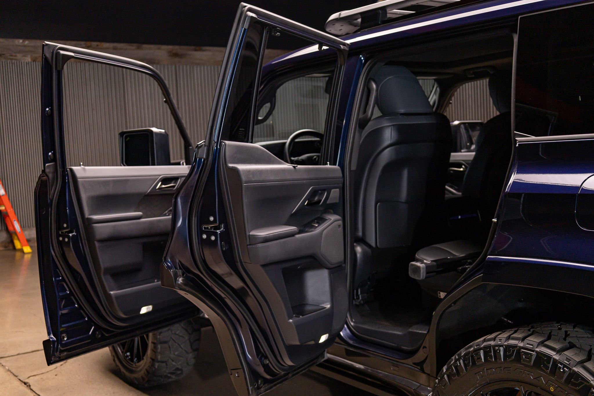 Used 2025 Lexus GX 550 image 28