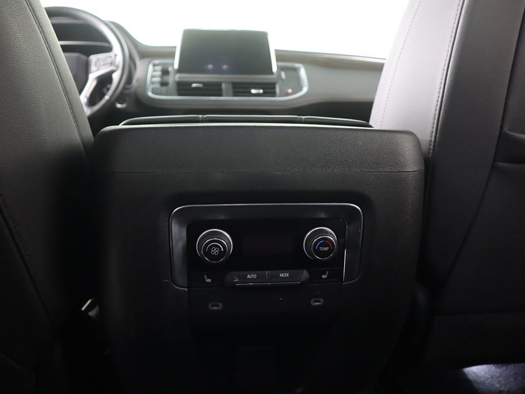 Used 2023 Chevrolet Suburban Premier image 54