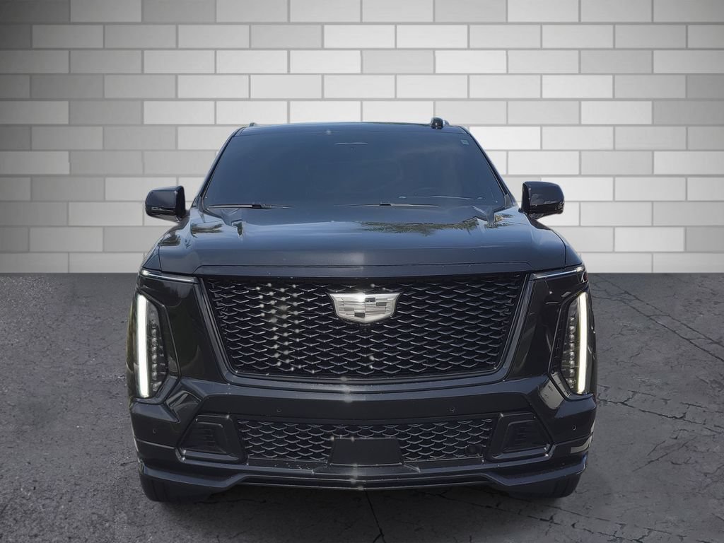 Certified 2025 Cadillac Escalade ESV V w/ LPO, ONYX Package AWD/4WD image 8