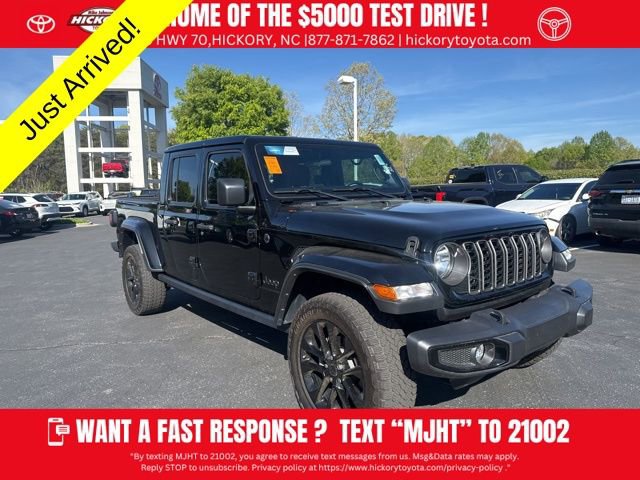 Used 2024 Jeep Gladiator Sport image 5
