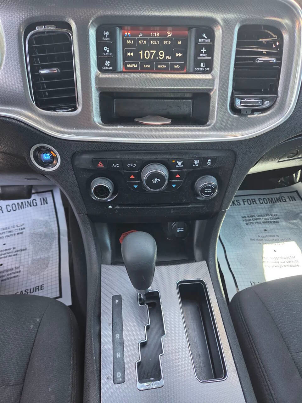 Used 2013 Dodge Charger SE RWD image 9