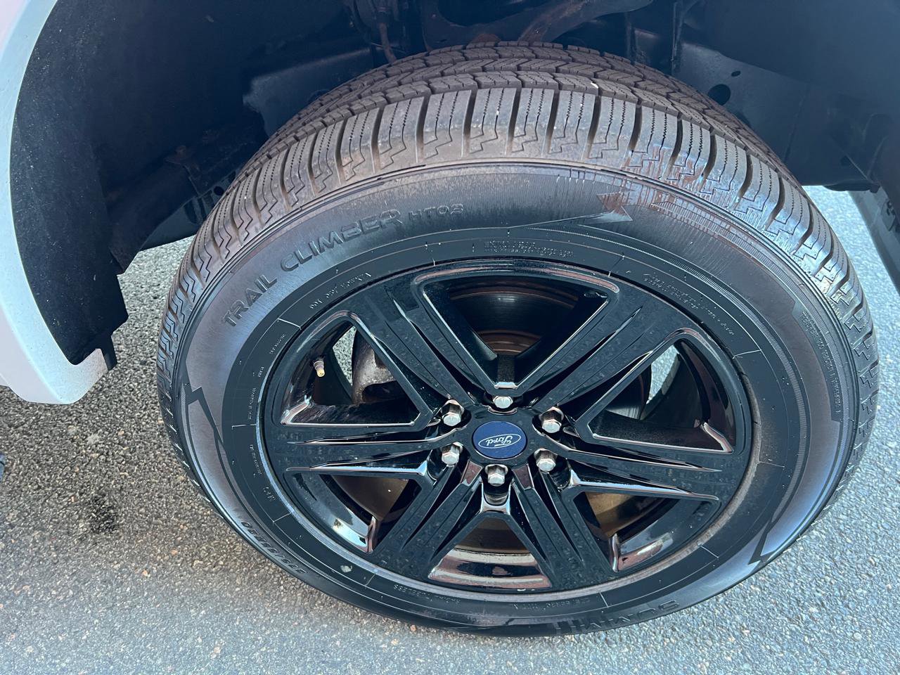 Used 2019 Ford F150 Lariat w/ Equipment Group 502A Luxury image 35