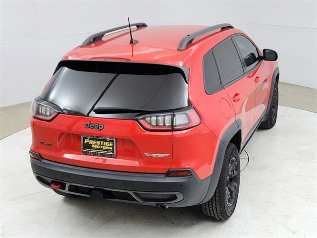 Used 2019 Jeep Cherokee Trailhawk w/ Cold Weather Group image 18