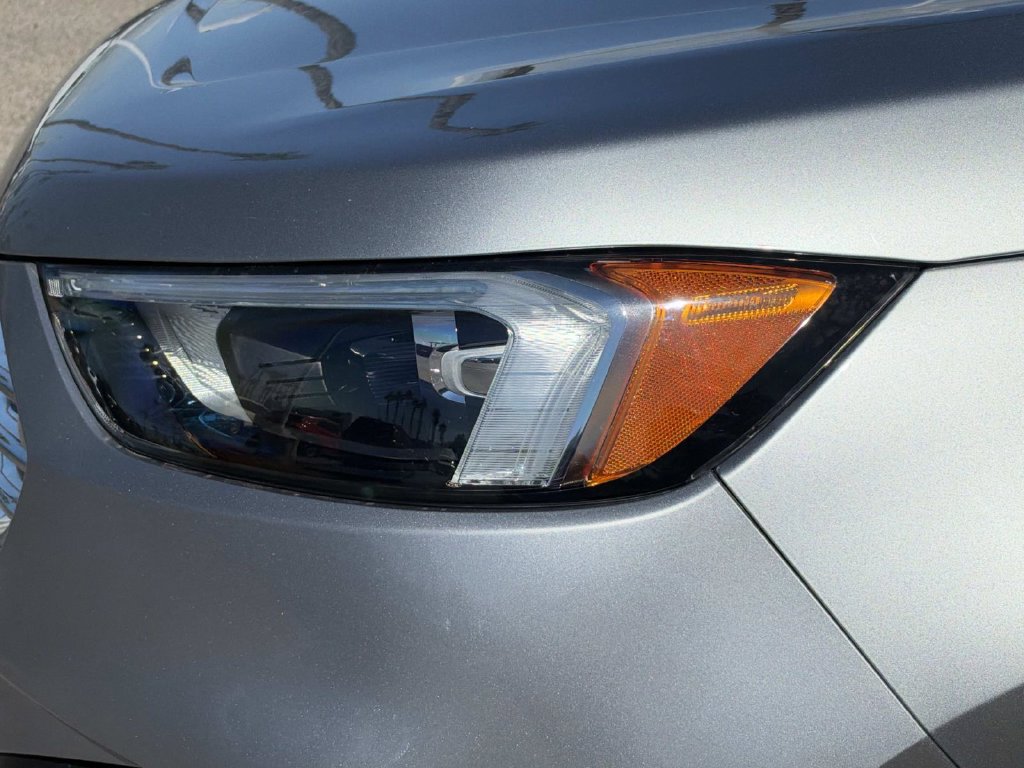 Used 2024 Ford Edge Titanium AWD/4WD image 10