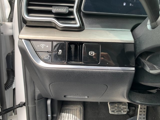 Used 2025 Kia Sportage X-Pro Prestige AWD/4WD image 31
