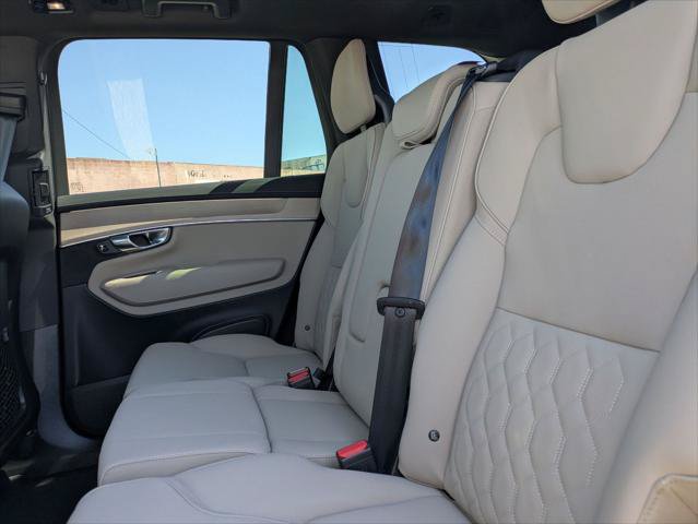 New 2026 Volvo XC90 T8 Plus w/ Protection Package Premier AWD/4WD image 12