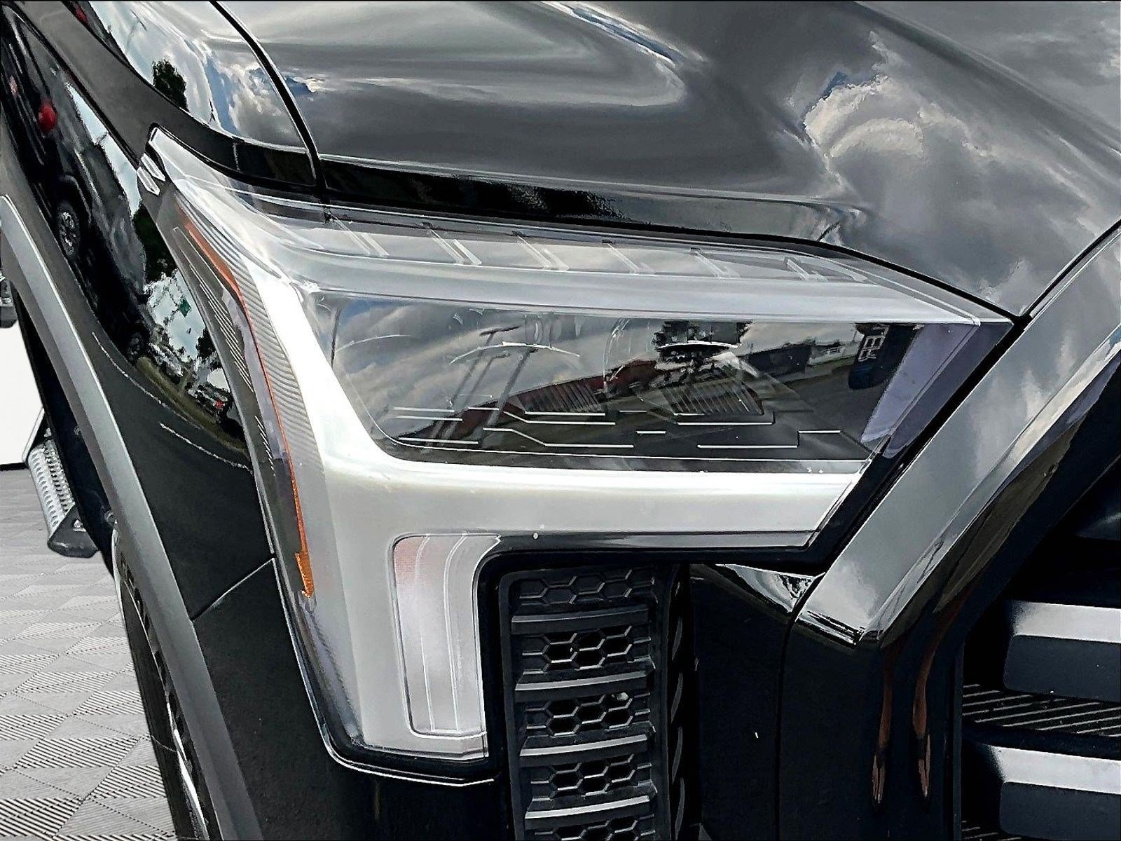 Used 2024 Toyota Tundra SR5 w/ SR5 Convenience Package AWD/4WD image 33