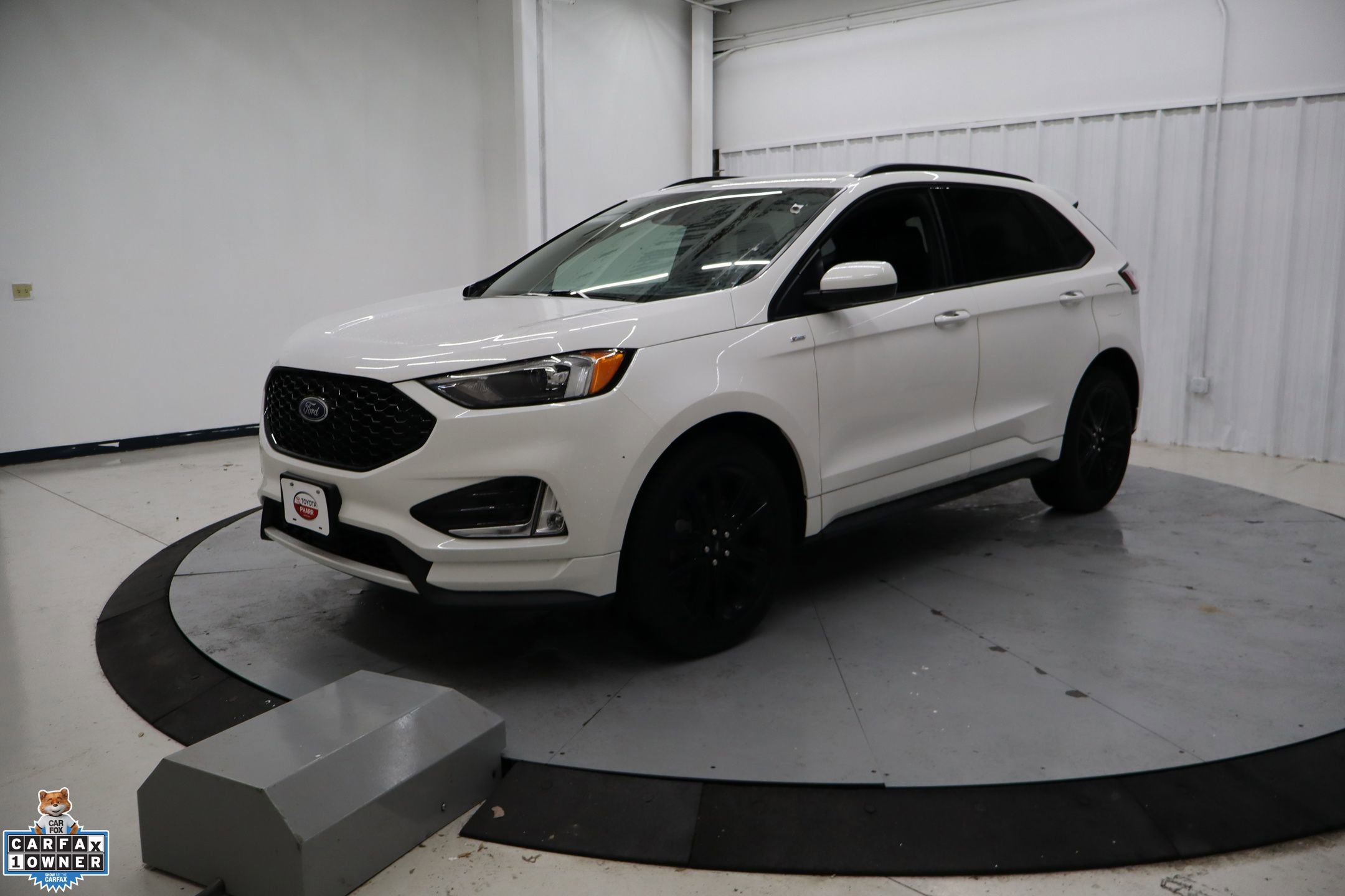 Used 2024 Ford Edge ST-Line image 10