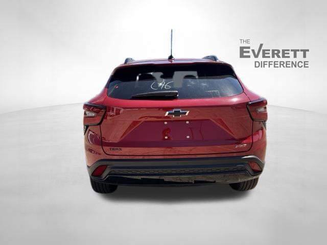 New 2026 Chevrolet Trax RS w/ Sunroof Package FWD image 6