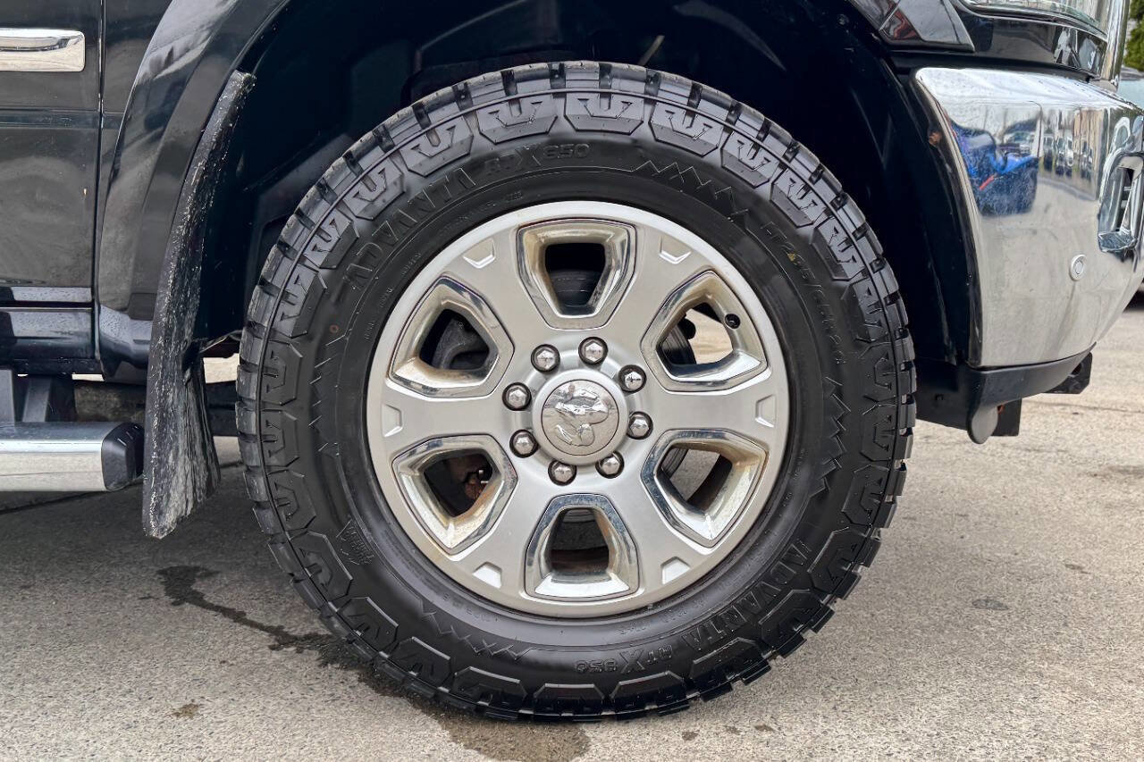 Used 2017 RAM 3500 Laramie w/ Snow Chief Group AWD/4WD image 10