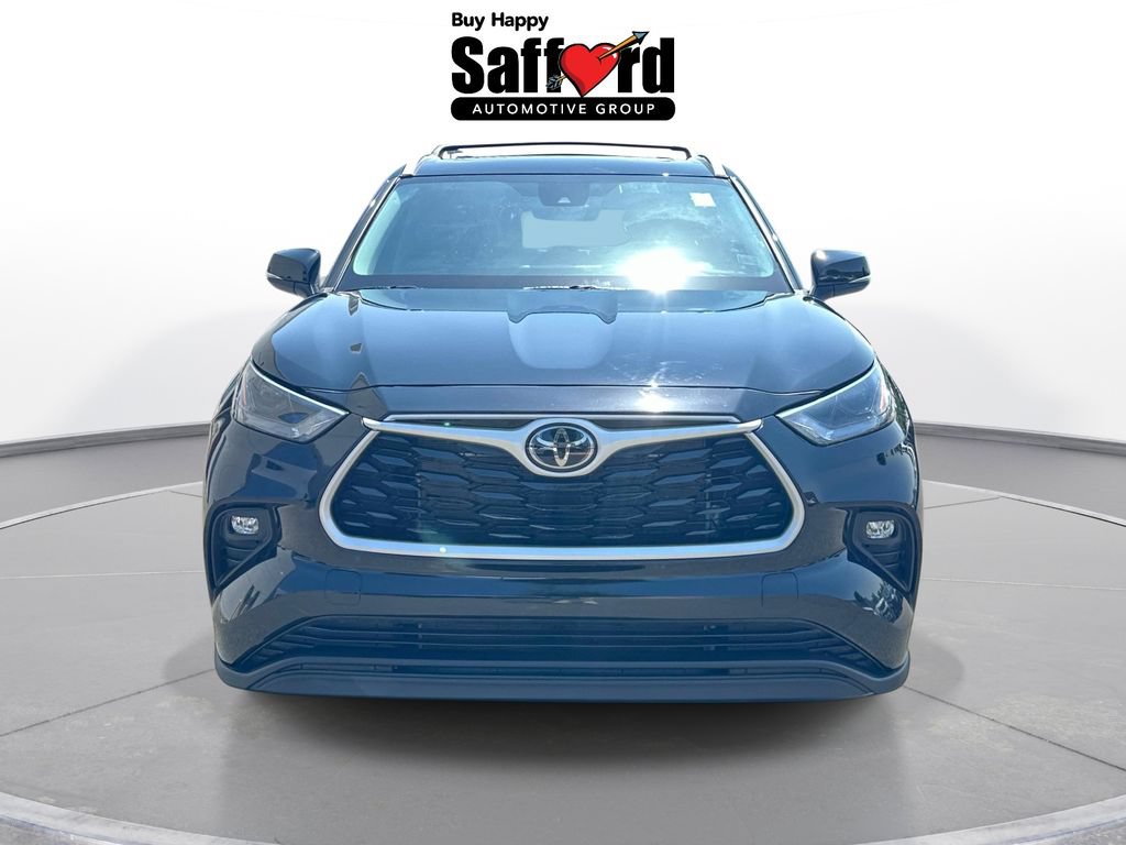 Used 2024 Toyota Highlander XLE AWD/4WD image 8