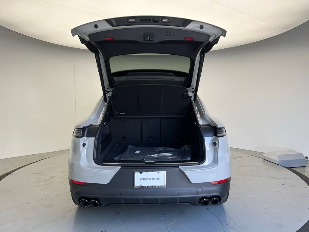 New 2026 Porsche Cayenne Coupe image 20