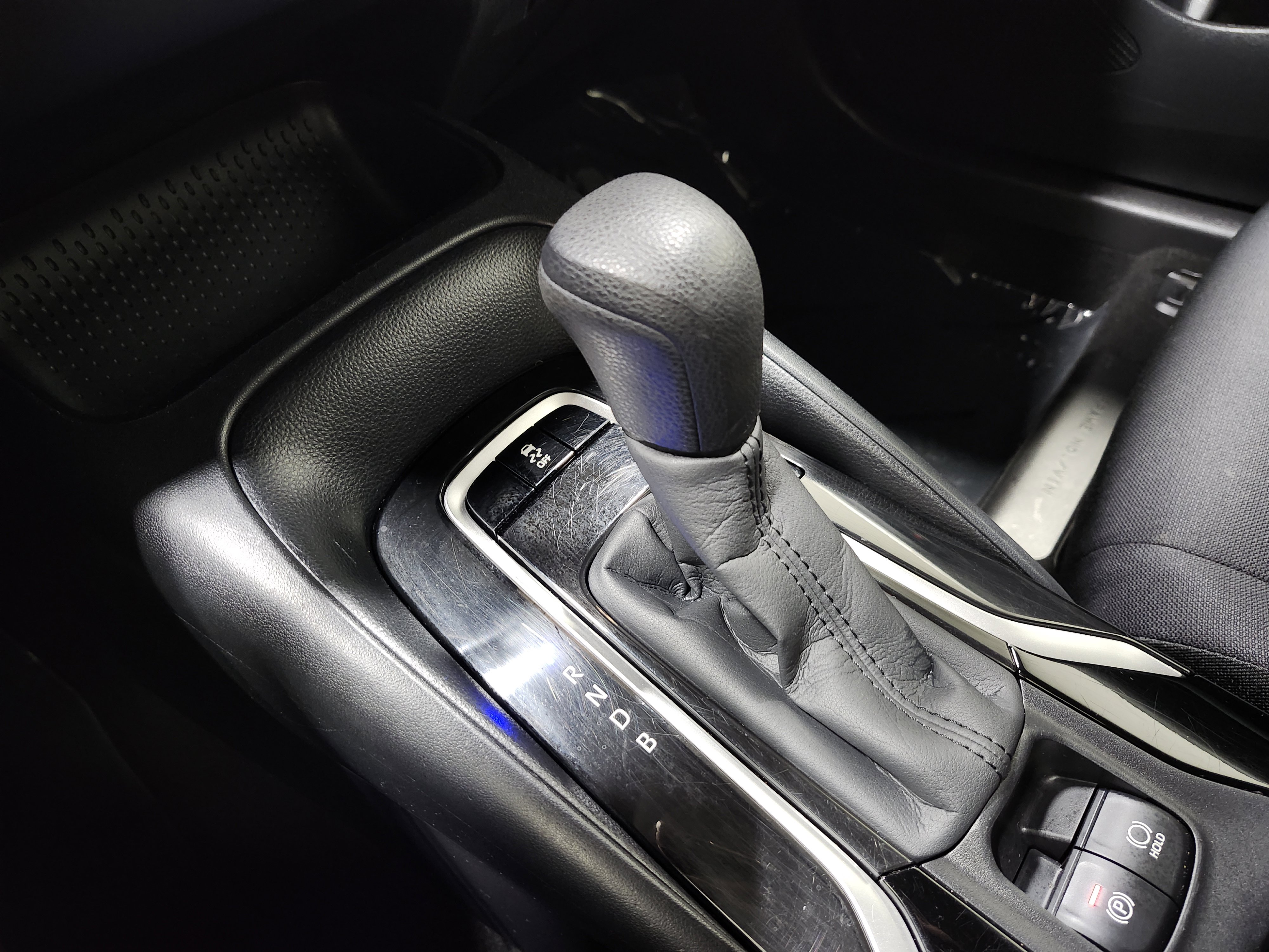 Used 2022 Toyota Corolla LE FWD image 6