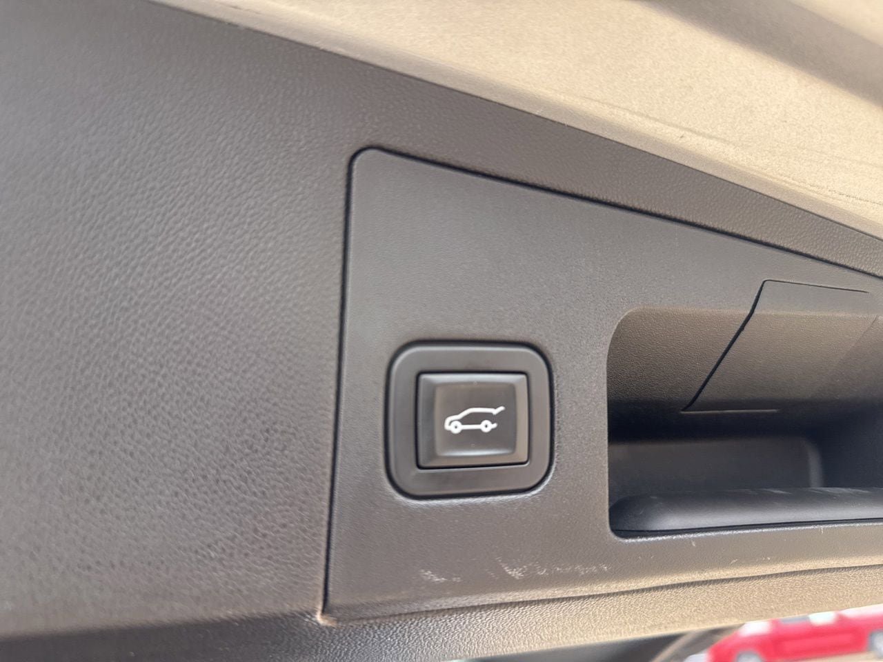 Used 2020 Cadillac XT5 Premium Luxury FWD image 33