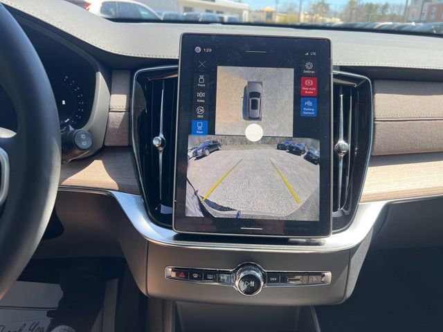 New 2026 Volvo XC90 B5 Plus w/ Protection Package AWD/4WD image 34