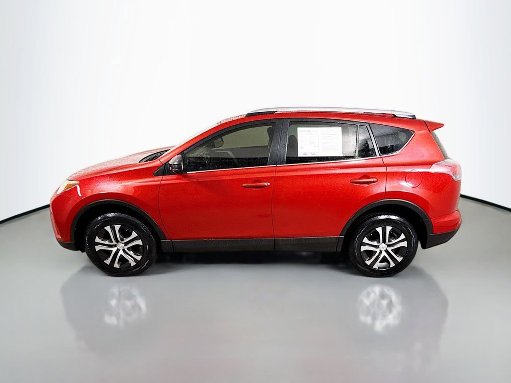 Used 2016 Toyota RAV4 LE image 4