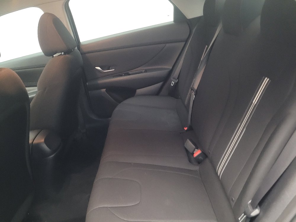 Used 2021 Hyundai Elantra SEL w/ Convenience Package FWD image 18