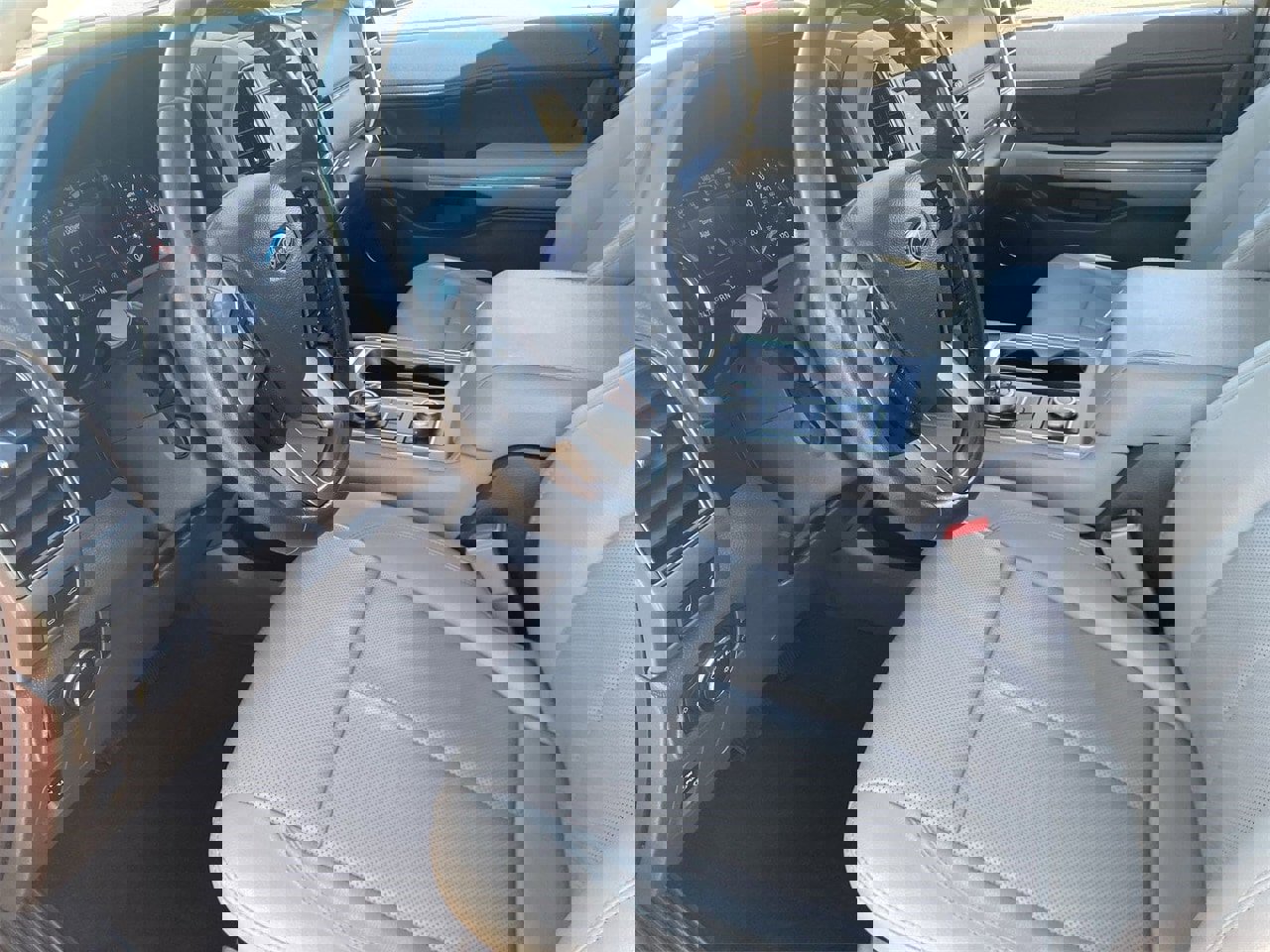 Used 2021 Ford Expedition XLT image 15