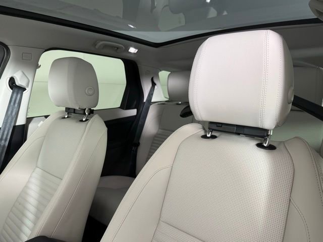 New 2025 Land Rover Discovery Sport S image 5