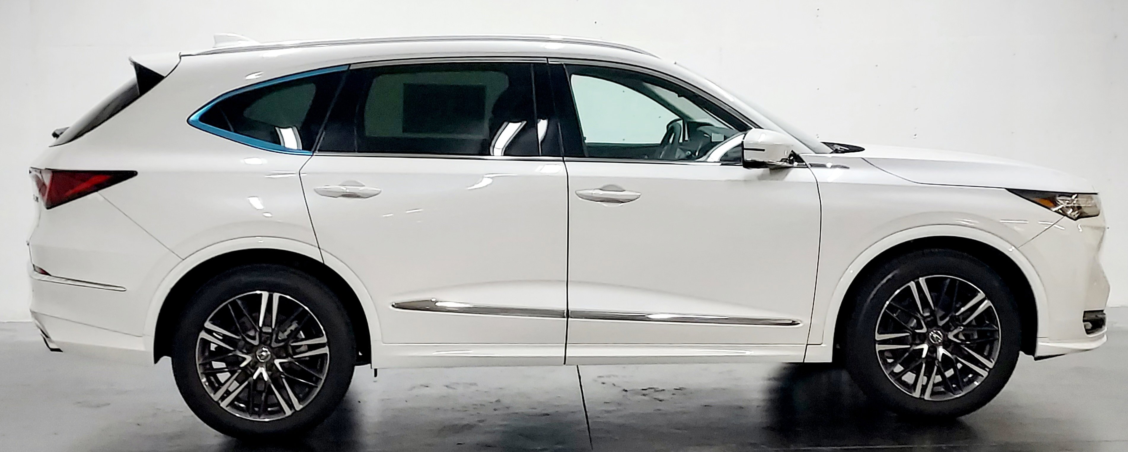 New 2026 Acura MDX SH-AWD w/ Advance Package image 3