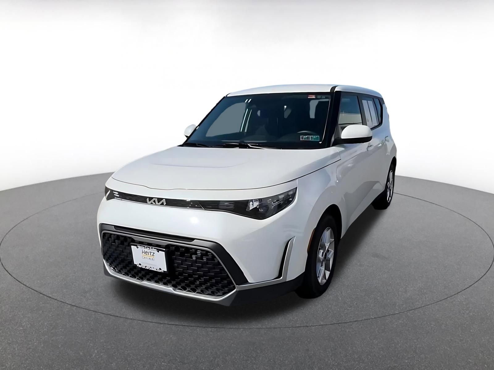 Used 2025 Kia Soul LX w/ LX Technology Package FWD image 5