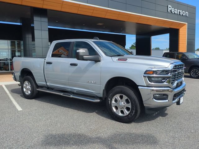 Used 2026 RAM 2500 Big Horn AWD/4WD image 2