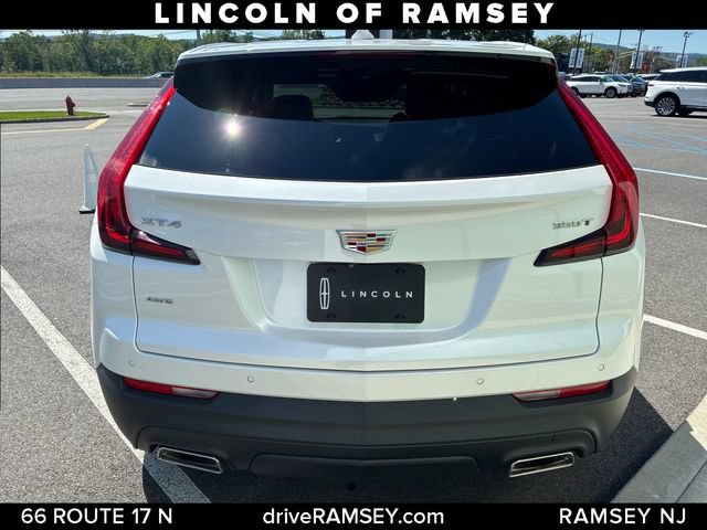 Used 2022 Cadillac XT4 Luxury w/ Cold Weather Package AWD/4WD image 4