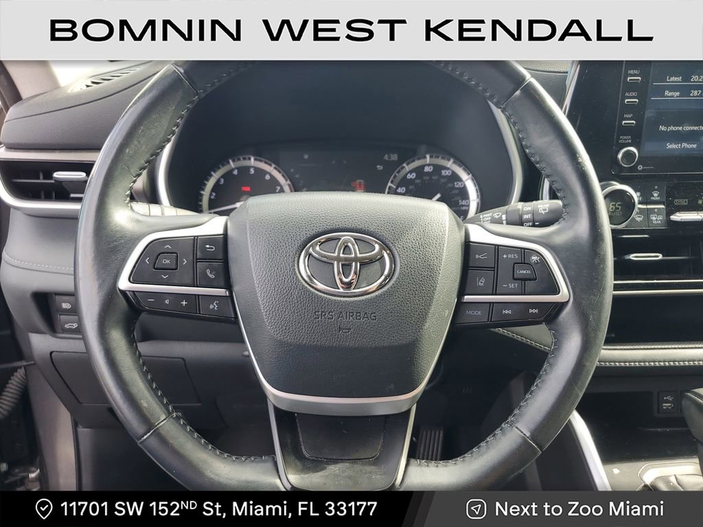 Used 2022 Toyota Highlander XLE image 30