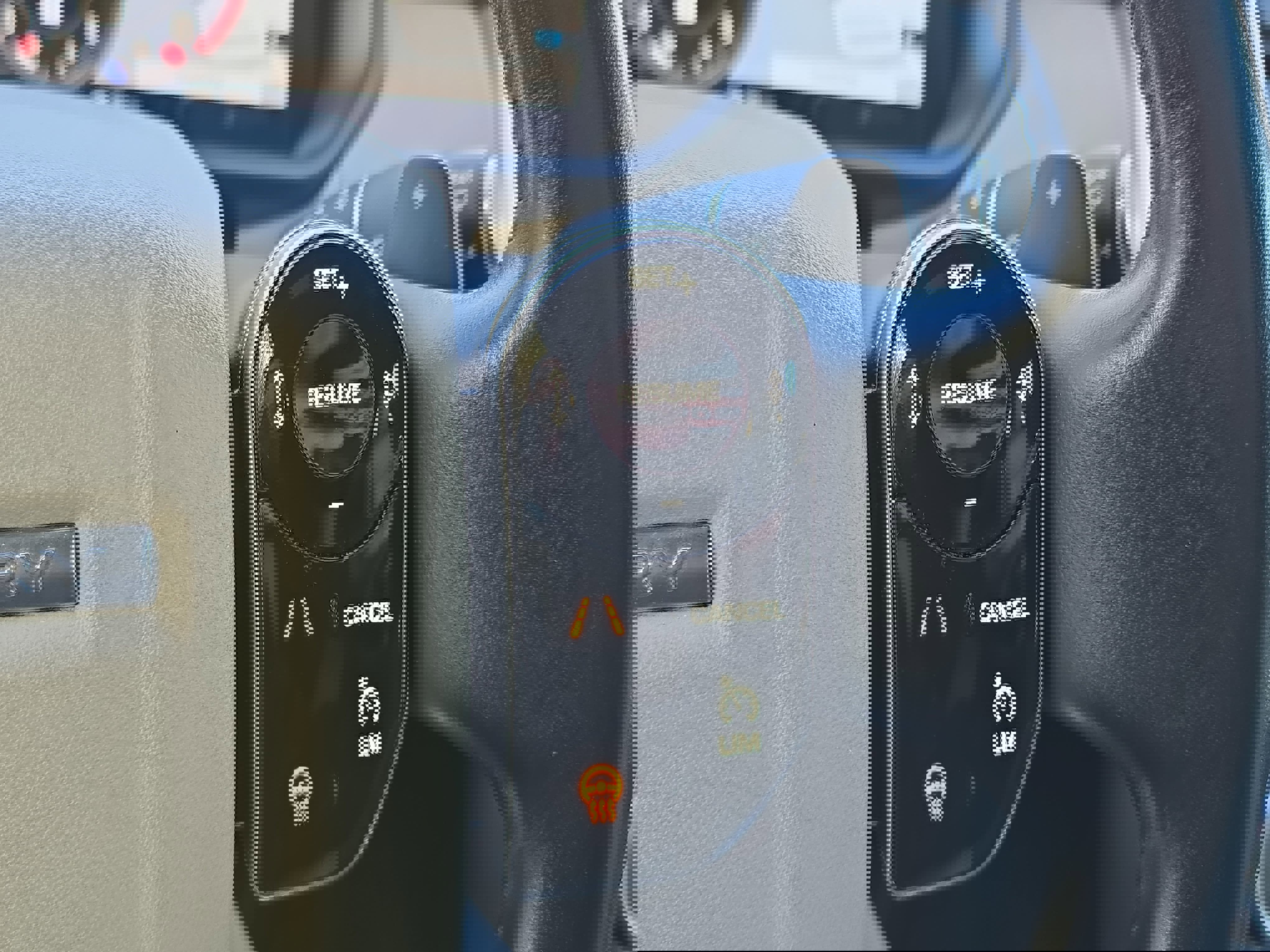 Used 2019 Land Rover Discovery HSE image 19