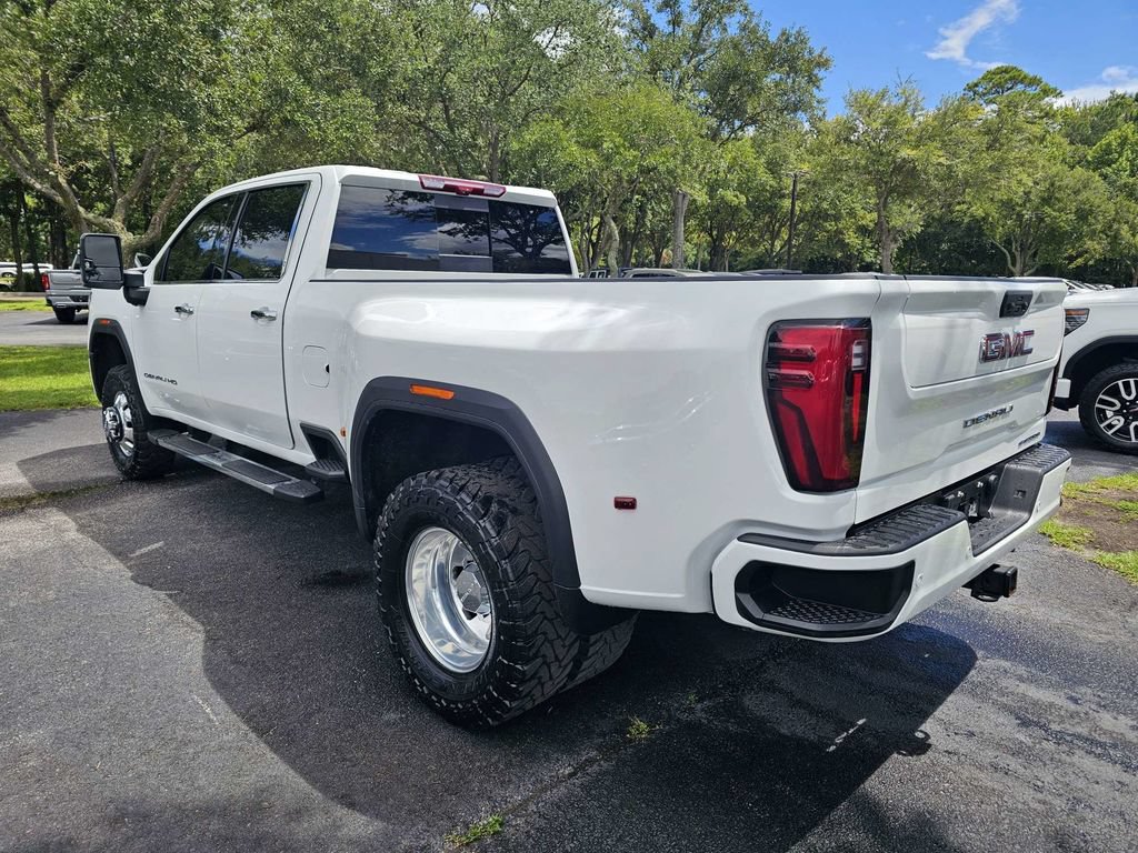 Used 2025 GMC Sierra 3500 Denali w/ Denali Reserve Package AWD/4WD image 6