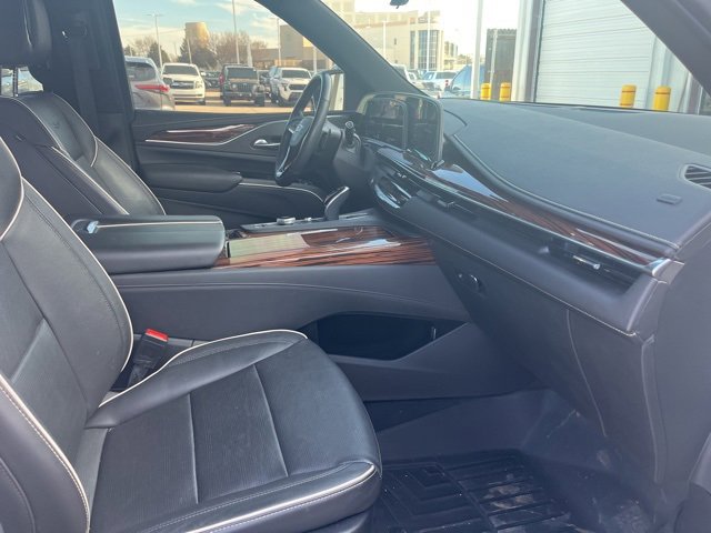 Used 2021 Cadillac Escalade ESV Premium Luxury image 17