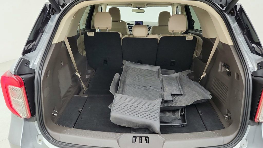 Used 2021 Ford Explorer Platinum w/ Equipment Group 601A image 24