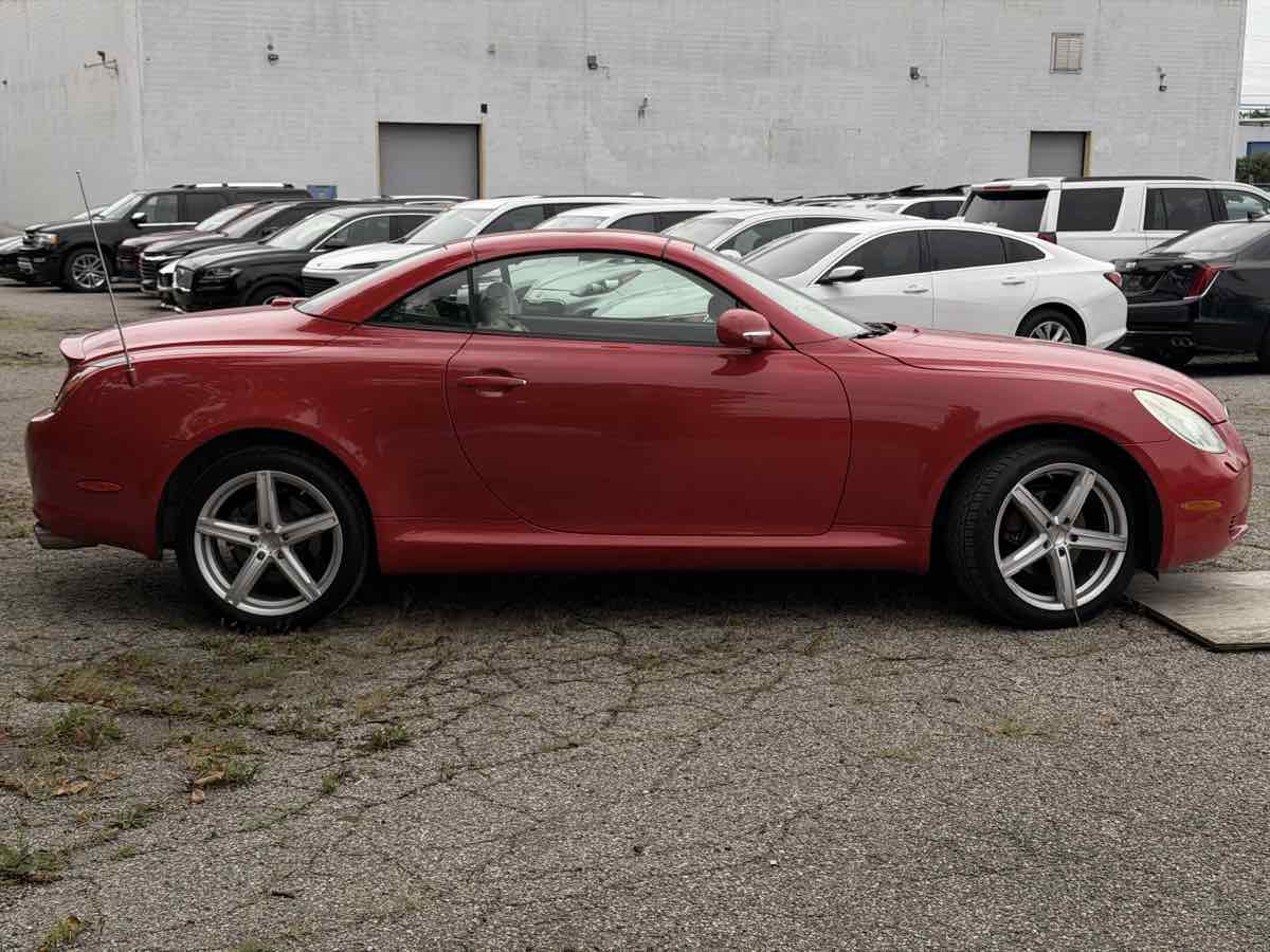 Used 2005 Lexus SC 430 Convertible RWD image 3