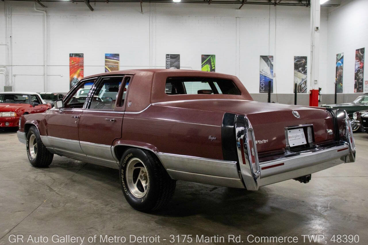 Used 1990 Cadillac Brougham image 4