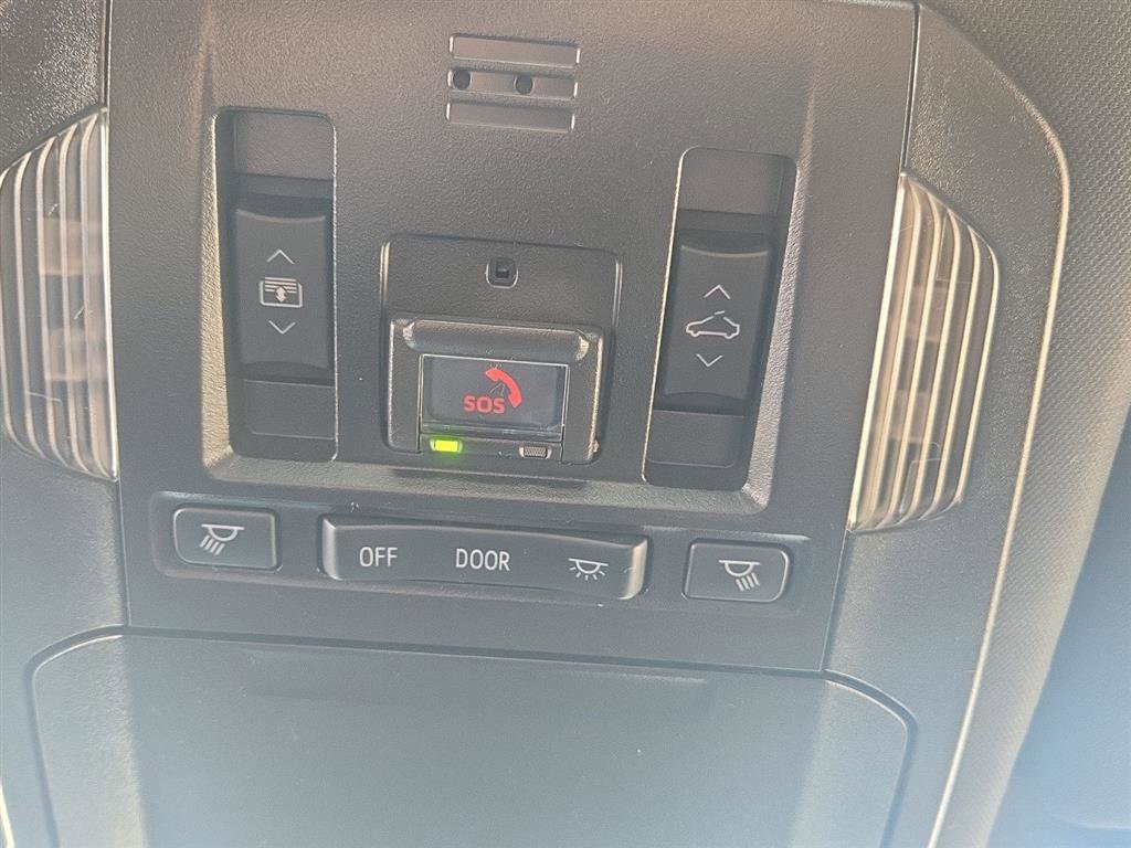 Used 2023 Toyota Highlander Platinum image 27