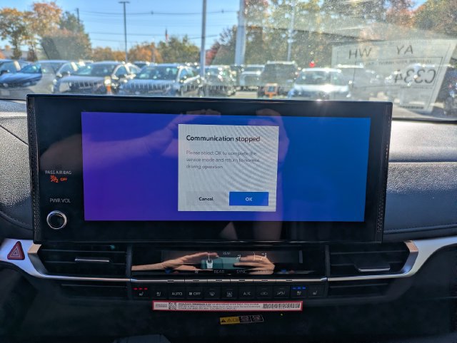 New 2026 Toyota Sienna Platinum AWD/4WD image 25