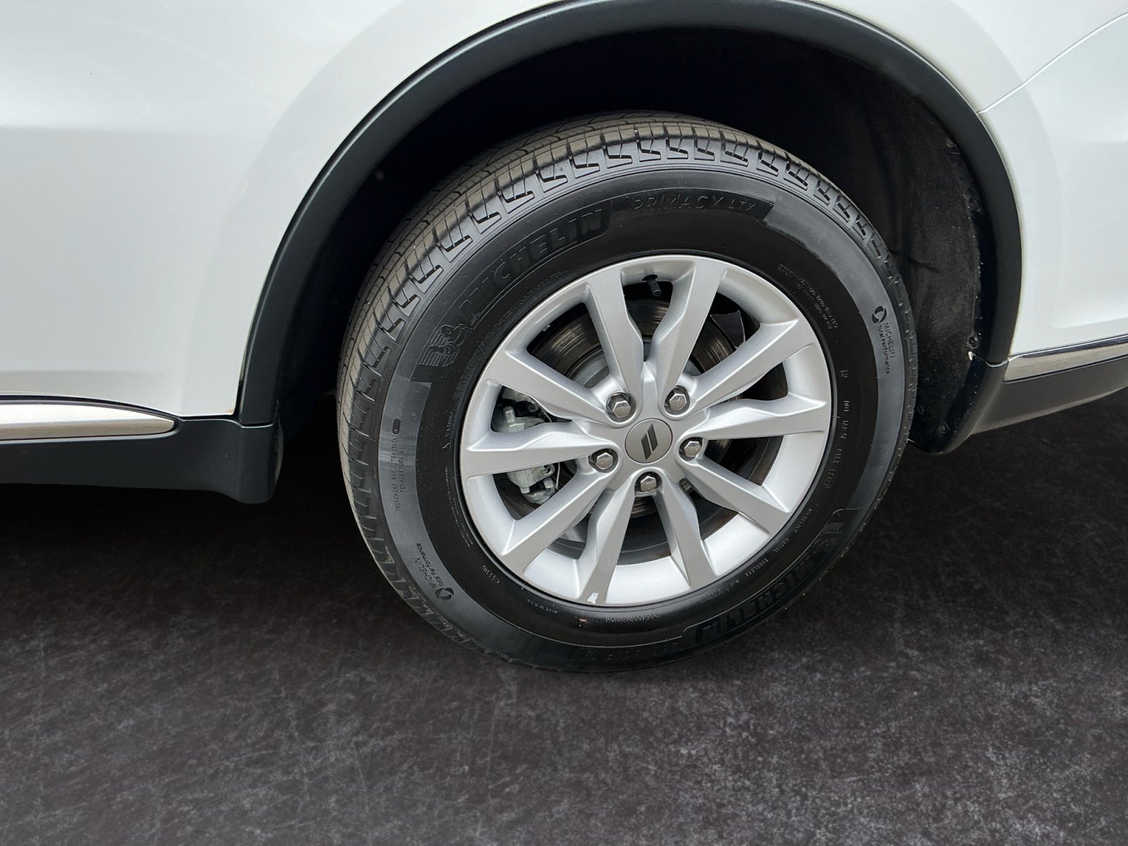 Used 2023 Dodge Durango SXT image 9