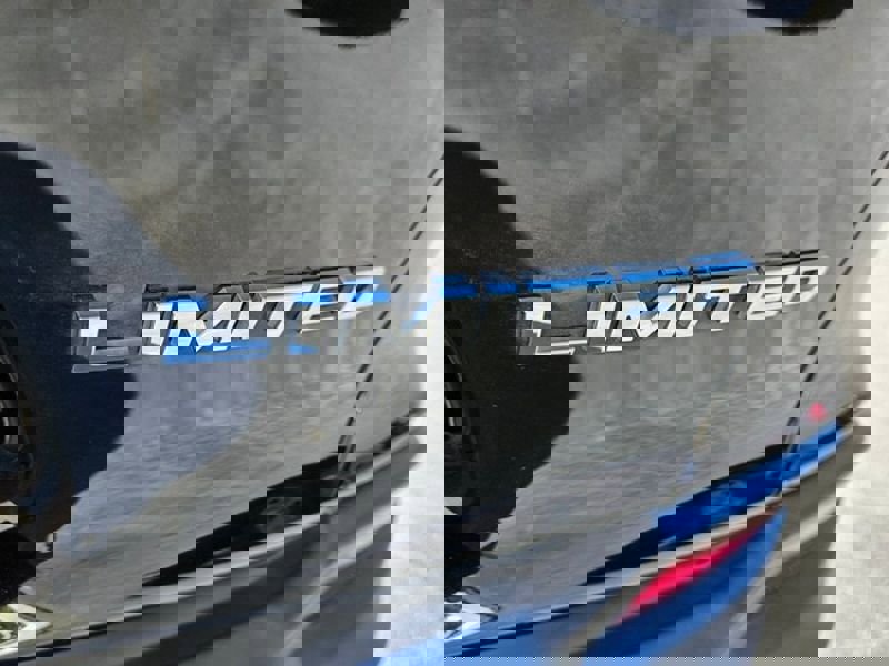 Used 2022 Jeep Cherokee Limited image 15