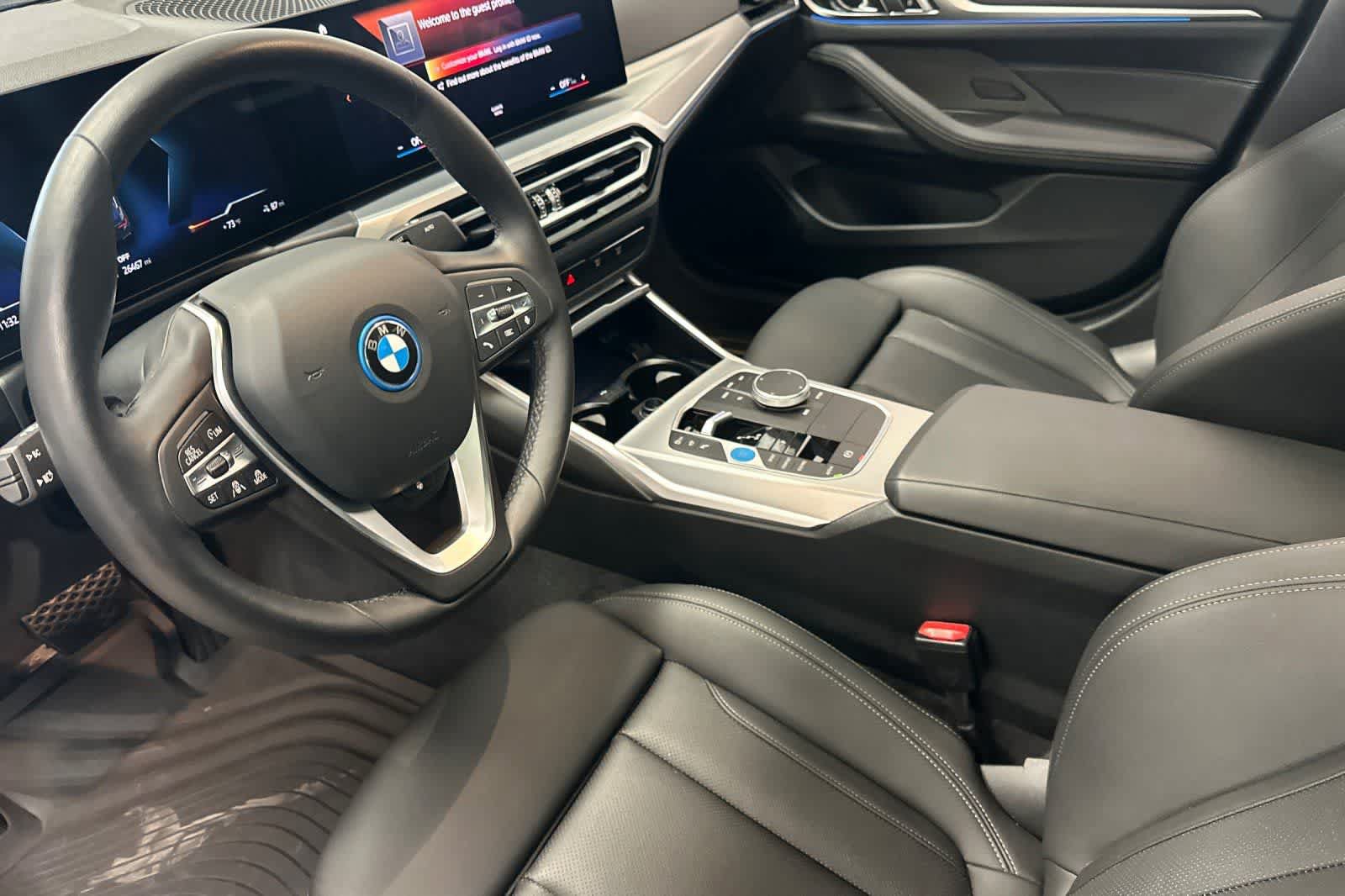 Used 2023 BMW i4 eDrive35 RWD image 11