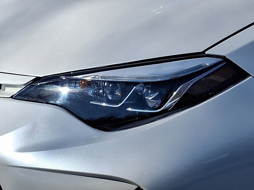 Used 2019 Toyota Corolla SE image 11