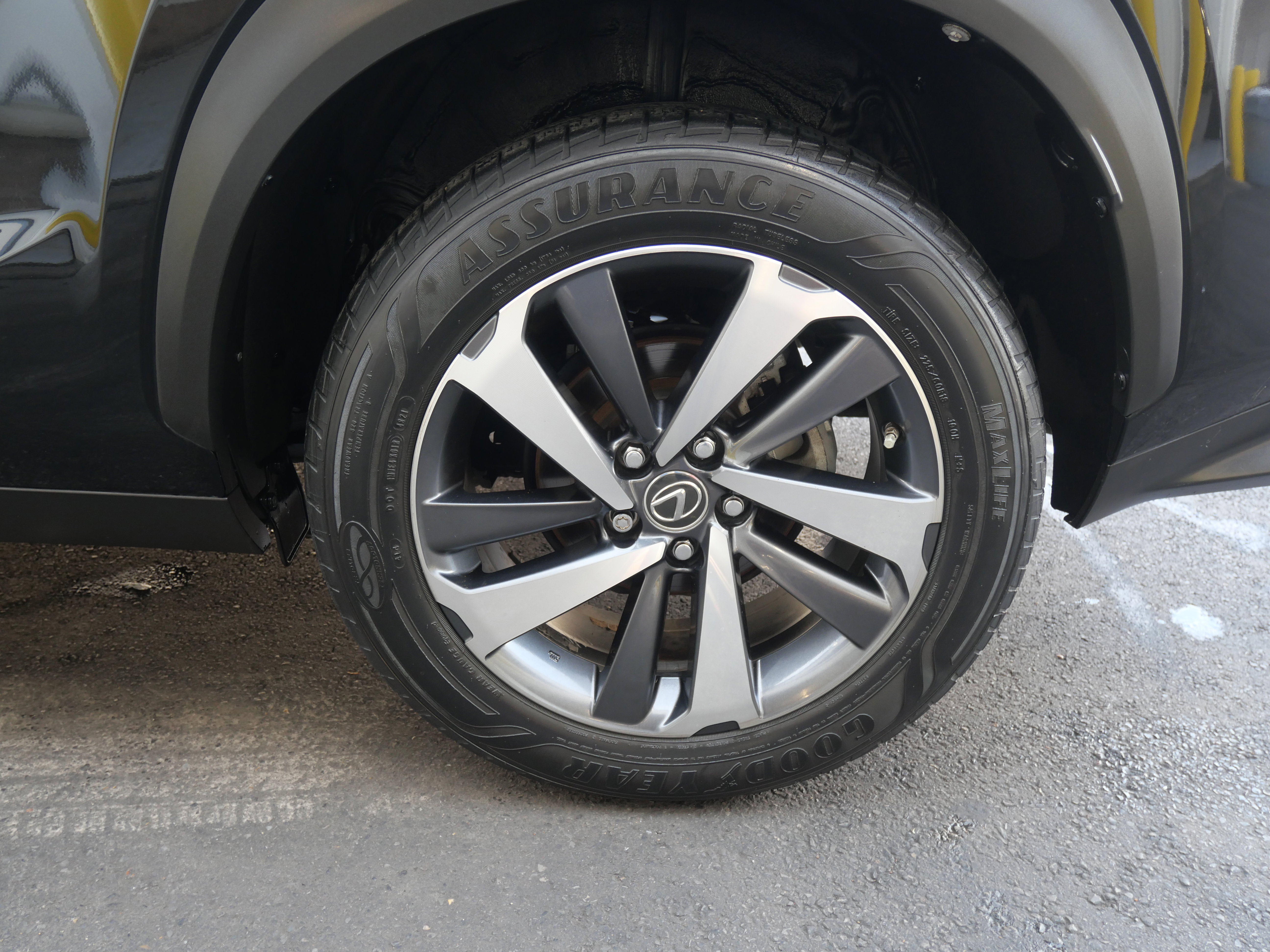 Used 2019 Lexus NX 300 FWD image 7