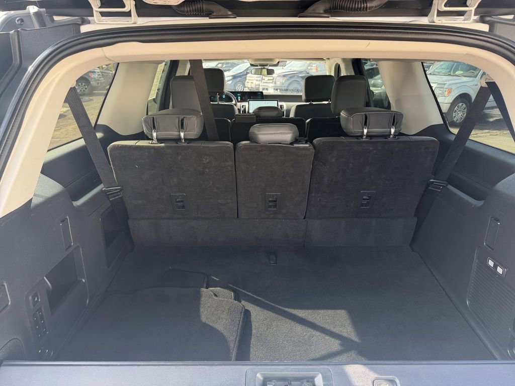 Used 2025 Ford Expedition Max Active image 24