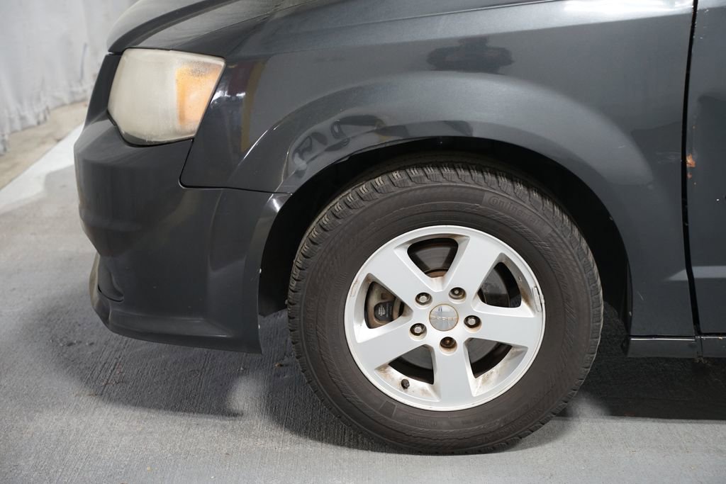 Used 2012 Dodge Grand Caravan SXT image 5